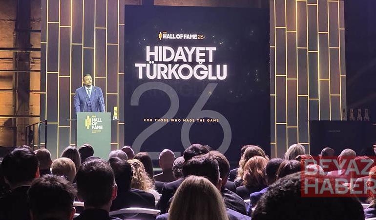 Hidayet Türkoğlu: Bu onuru, Ay-yıldızlı formayı gururla taşımış tüm sporcular adına kabul ediyorum