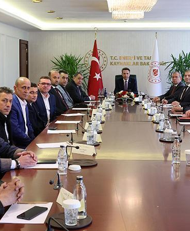 Bakan Bayraktar, maden işçilerini kabul etti