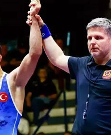 Murat Fırat’tan gümüş madalya