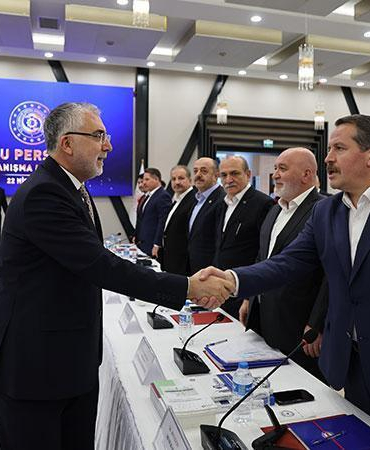 Kamu Personeli Danışma Kurulu, Bakan Işıkhan’ın başkanlığında toplandı