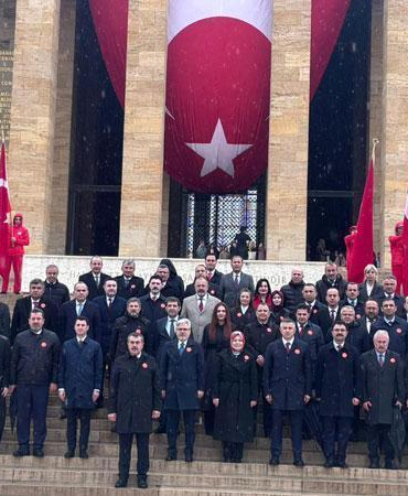 Bakan Tekin, öğrencilerle Anıtkabir