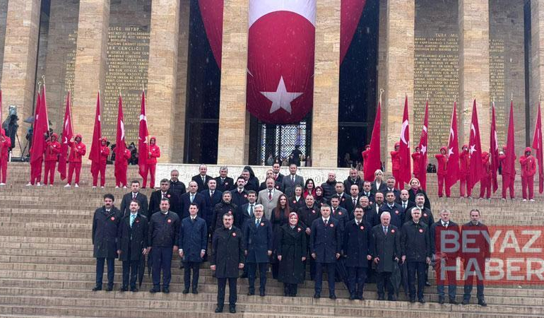 Bakan Tekin, öğrencilerle Anıtkabir