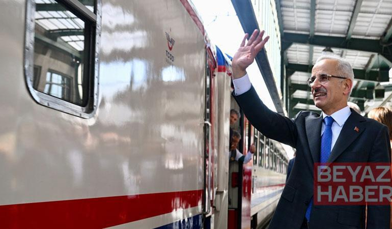 Bakan Uraloğlu: Tiyatro Treni, 4 Mayıs