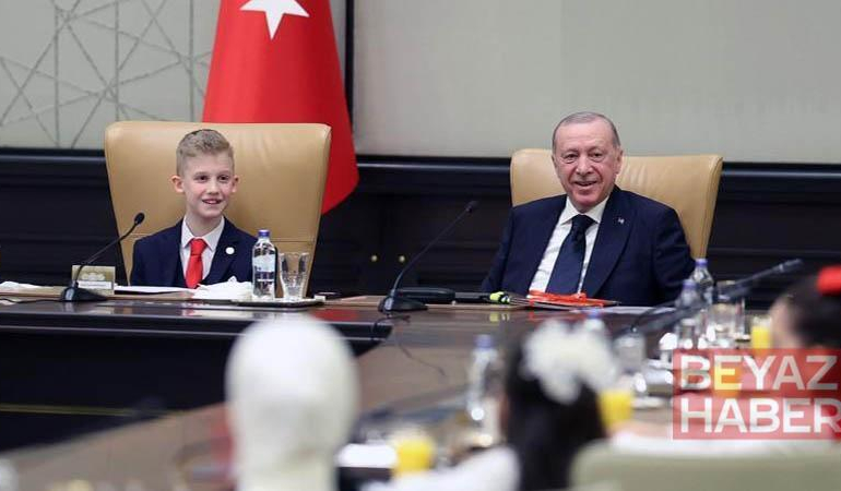 Cumhurbaşkanı Erdoğan, çocukları kabul etti
