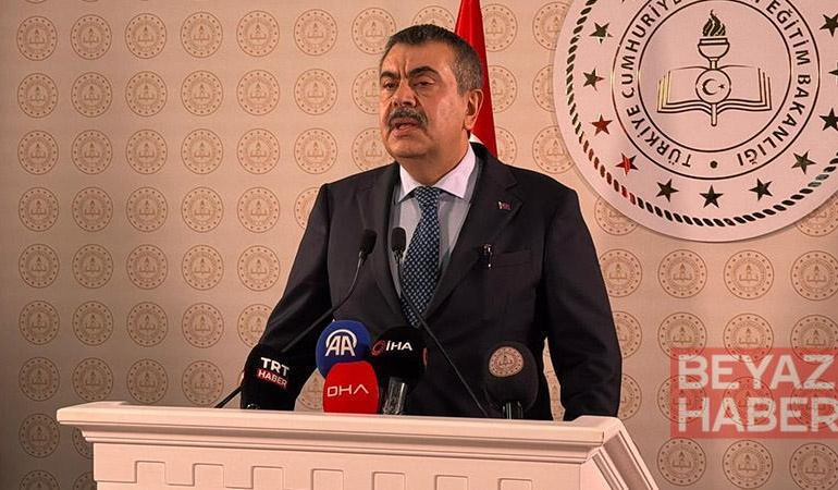 Bakan Tekin: Dijital dünyada çocuklarımızı hedef alan riskleri yapay zekayla izleyeceğiz