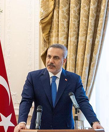 Dışişleri Bakanı Fidan, Londra’da Türk iş insanlarıyla buluştu