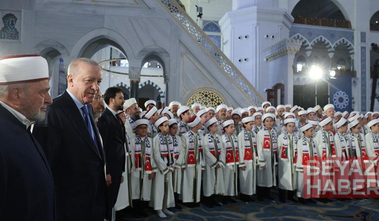 Cumhurbaşkanı Erdoğan, Çamlıca Camii