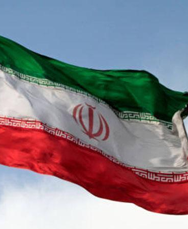 İran Devrim Muhafızları Ordusu, ABD bağlantılı olduğundan şüphelenilen bir gemiye el koydu