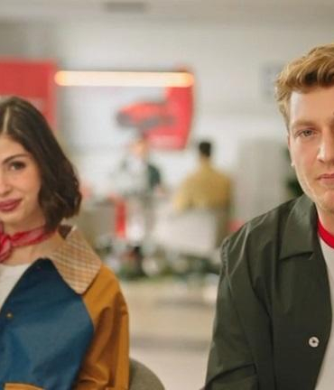 Albayrak Finans, reklam filminde Taşacak Bu Deniz’in oyuncularını bir araya getirdi