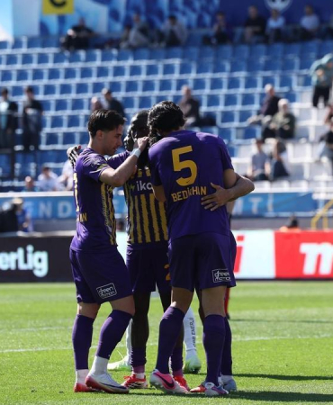 Kümede kalma savaşı veren Eyüpspor'dan, çok kritik 3 puan