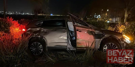 Fatih’te takla atan otomobil parka savruldu: 1 yaralı