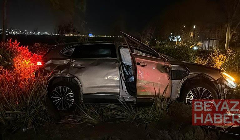 Fatih’te takla atan otomobil parka savruldu: 1 yaralı