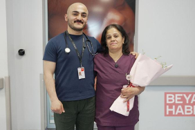 Doktordan hemşire annesine sürpriz