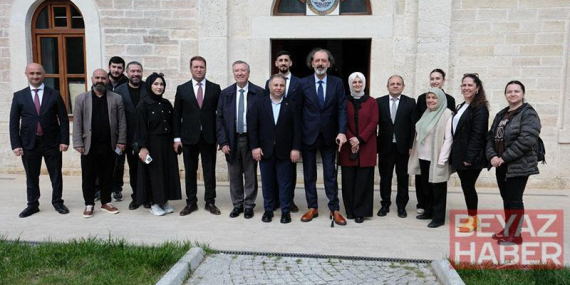 AK Parti İstanbul milletvekilleri her cuma vatandaşlarla bir araya geliyor