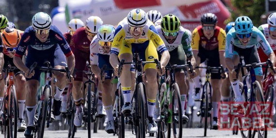 Cumhurbaşkanlığı Türkiye Bisiklet Turu Çeşme-Selçuk etabıyla başladı