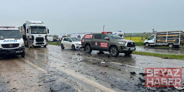 Siirt’te koyun yüklü kamyonet ile otomobil çarpıştı: 2 ölü, 3 yaralı