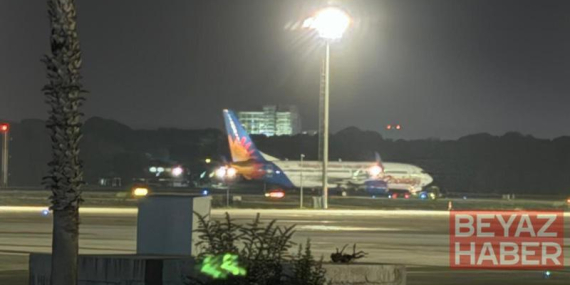 Pilotu rahatsızlanan Belfast-Antalya uçağı acil iniş yaptı