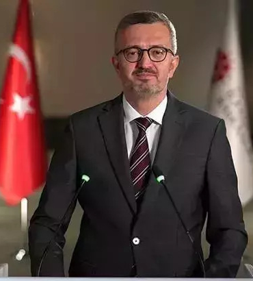 Burhanettin Duran: 27 Nisan e-muhtırasının üzerinden 19 yıl geçti