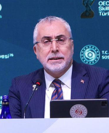 Bakan Işıkhan