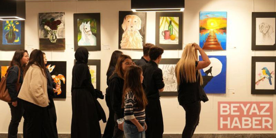 Genç sanatçılara eserlerini ücretsiz sergileme imkanı
