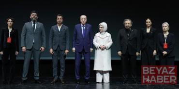 Cumhurbaşkanı Erdoğan ‘Bir Adam Yaratmak’ filminin galasına katıldı