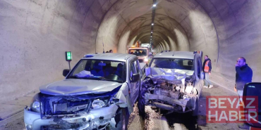 Artvin’de hafif ticari araç ile kamyonet çarpıştı; 7 yaralı