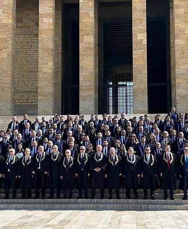 Anayasa Mahkemesi heyeti, Anıtkabir