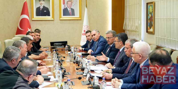 Bakanlıkta maden işçileri ve işveren arasında toplantı