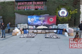 İstanbul’da uyuşturucu operasyonu: 89 şüpheli tutuklandı, ele geçirilenler sergilendi