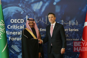 Bakan Bayraktar, Suudi Arabistan Sanayi ve Maden Kaynakları Bakanı İbrahim Al-Khorayef ile görüştü