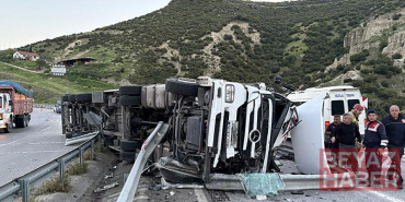 Manisa’da devrilen TIR’ın sürücüsü yaralandı; ulaşımda aksama yaşandı