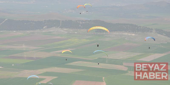 Türkiye Yamaç Paraşütü Hedef Yarışması Gaziantep 2026 başladı