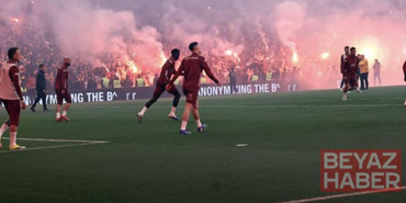 Galatasaray antrenmanda taraftarıyla buluştu