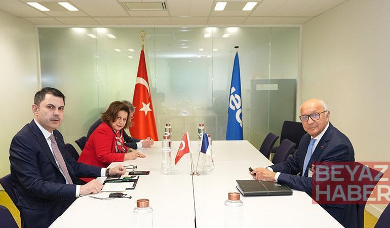 Bakan Kurum, Fransa’da