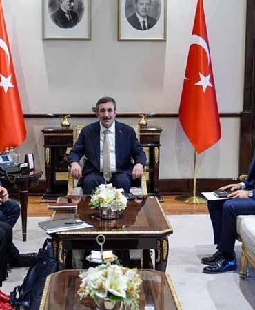 Cumhurbaşkanı Yardımcısı Yılmaz, İsviçre Büyükelçisi Scheurer
