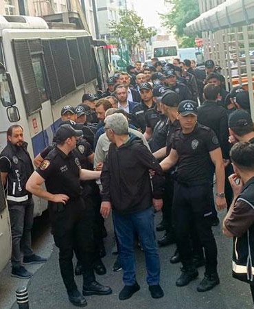 Görevinden uzaklaştırılan Büyükçekmece Belediye Başkanı Akgün