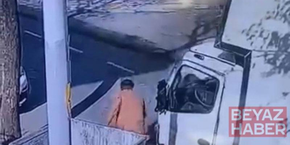 Avcılar’da kargo aracından cep telefonu hırsızlığı kamerada