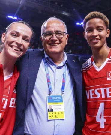 Voleybol Federasyonunun Anıtkabir ayıbı