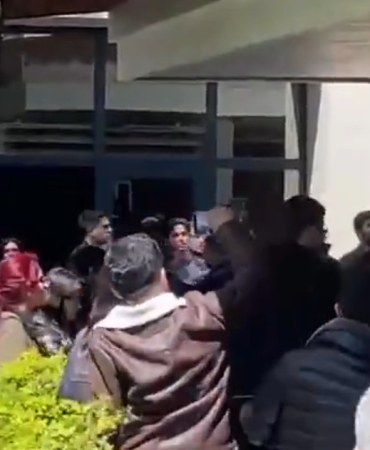 Üniversitelilerin spor salonu protestosunu ülkücüler bastı