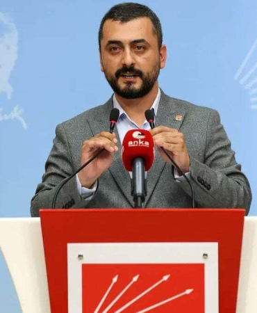 Eren Erdem hakkında hapis cezası: 'Teslim olacağım'