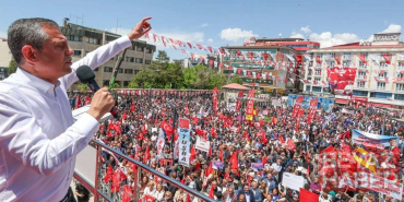 Özgür Özel'den AKP'nin kalesinde hodri meydan: En kısa zamanda seçim sandığını istiyoruz