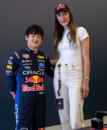Milli voleybolcu Hande Baladın, Formula 1 pilotu Yuki Tsunoda ile bir araya geldi