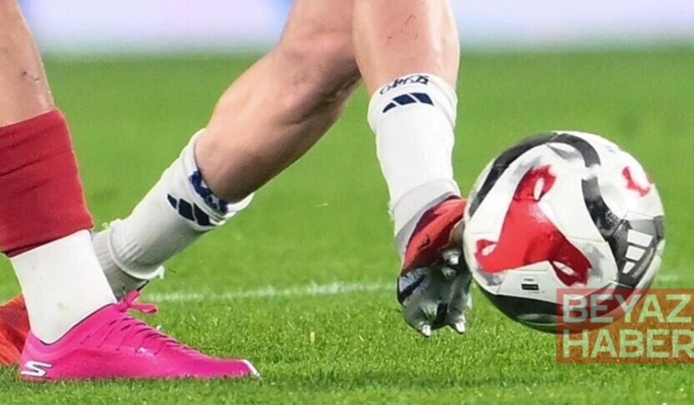 Sanatçılardan İrlanda-İsrail maçına boykot çağrısı