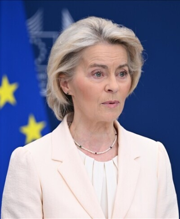 AB Komisyonu Başkanı von der Leyen Avrupa'nın Rus, Türk veya Çin etkisine bırakılmaması gerektiğini belirtti