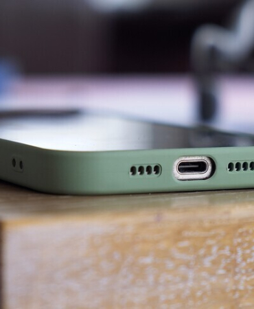 İngiltere, okullarda cep telefonu yasağını yasal hale getirecek