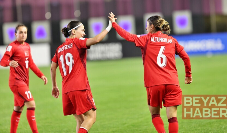 A Milli Kadın Futbol Takımı, FIFA dünya sıralamasında 7 basamak yükseldi