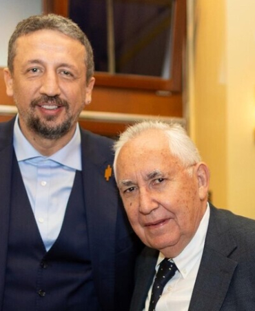 Aydın Örs, TBF Başkanı Hidayet Türkoğlu'nu Berlin'de yalnız bırakmadı