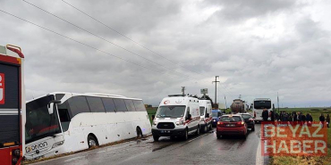 1 Mayıs kutlamalarına giden işçileri taşıyan otobüs yoldan çıktı; 1 yaralı