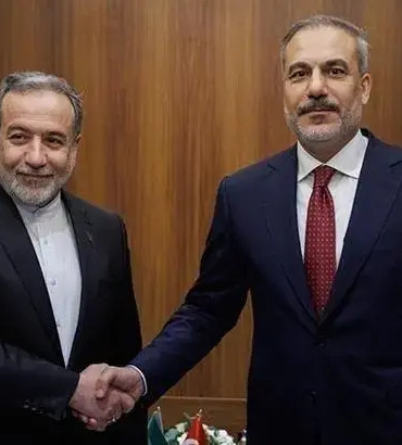 Bakan Fidan, İranlı mevkidaşı Arakçi ile görüştü