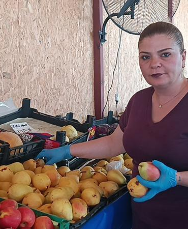 Depremzede kadınlar, 1 Mayıs’ta da mesaiye devam etti